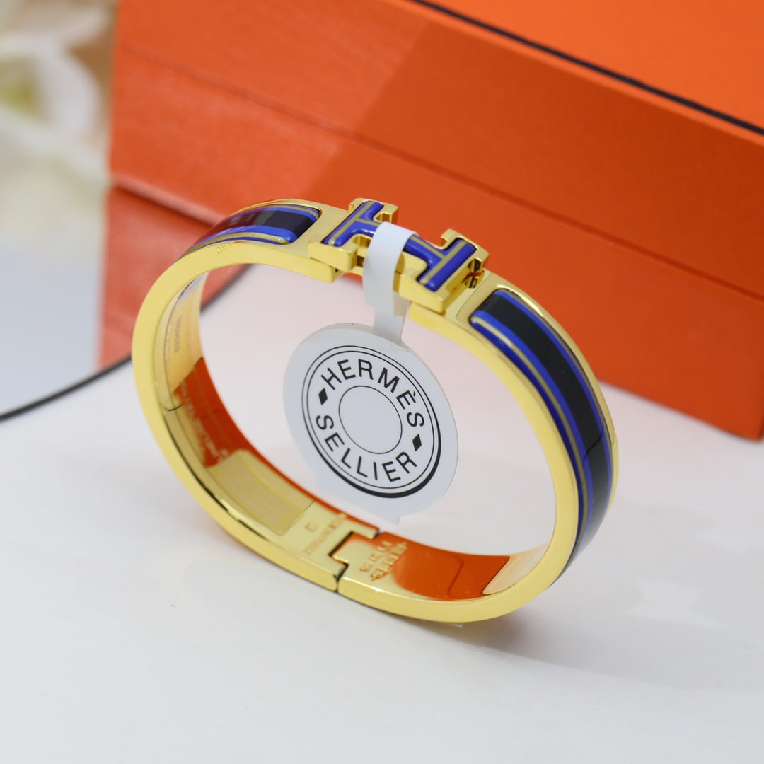 Hermes Clic Purple 18K Gold Bracelet