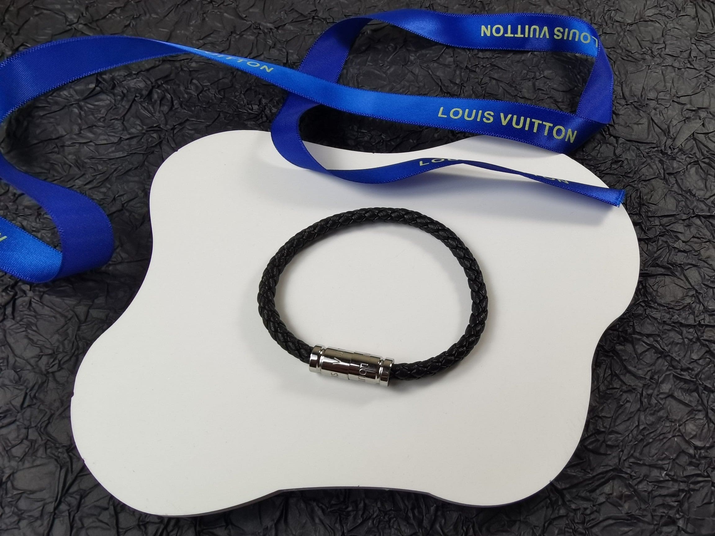 Louis Vuitton Keep It 18K Gold Bracelet