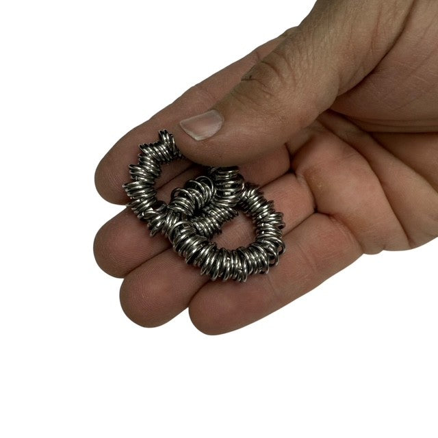 Linked Fidget Series by kaiko