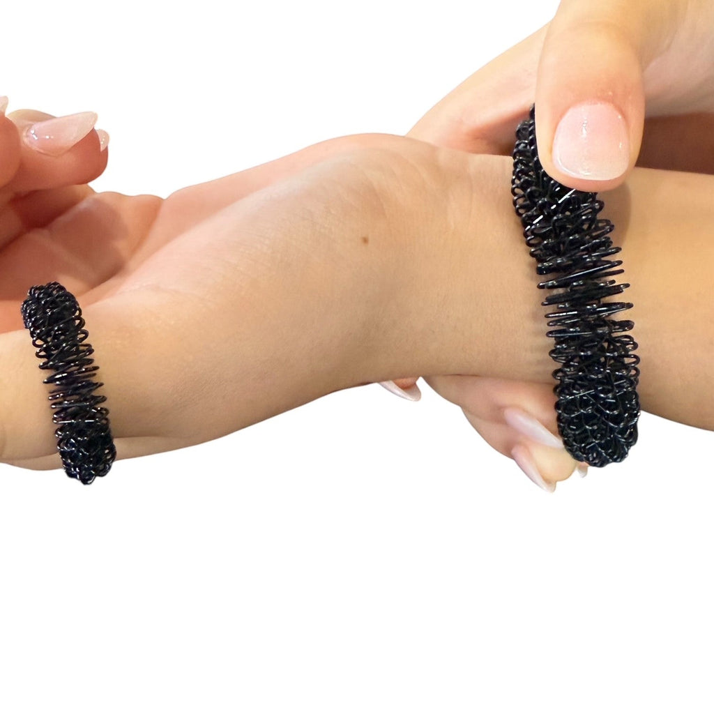 Spikey BUNDLE - 4 wrist + 2 finger sizes