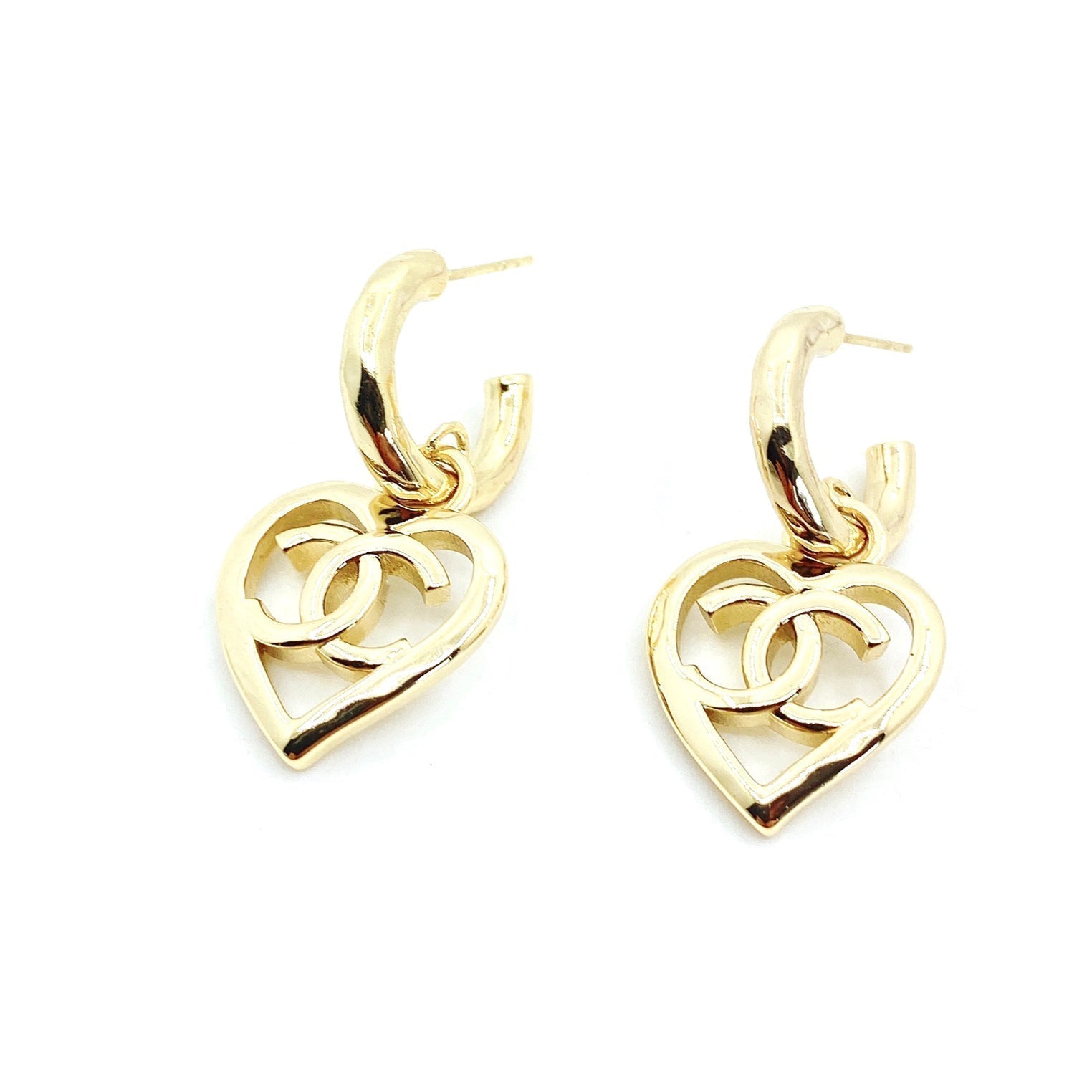 Chanel Heart Pendant 18K Gold Earrings