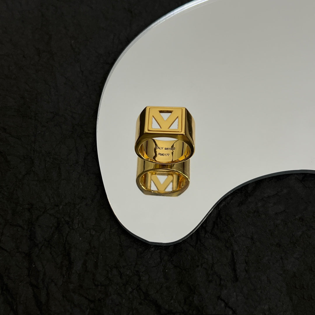 Louis Vuitton Vintage 18K Gold Ring