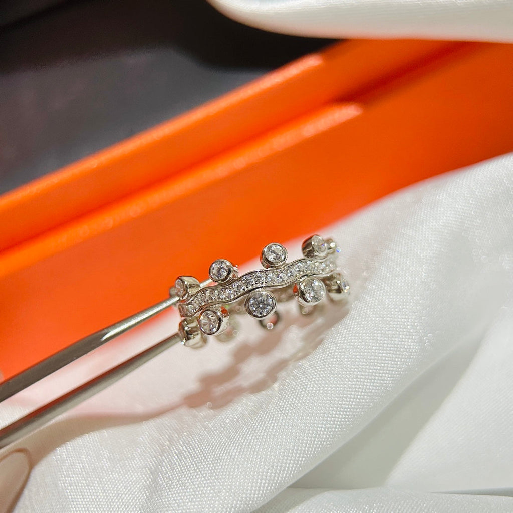 Hermes Vine Flower Dewdrops Diamond 18K Gold Ring