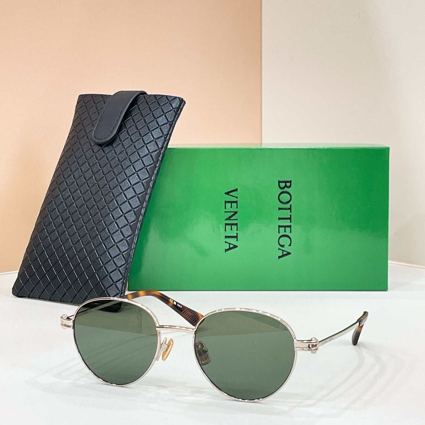 Bottega Veneta BV1382S Sunglasses